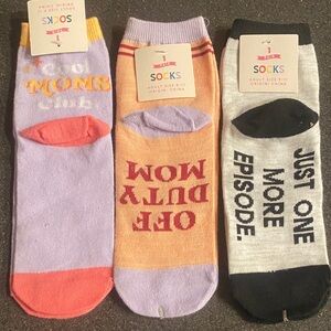 Casual Novelty Socks - Purple, Peach & Gray - Pack of 3